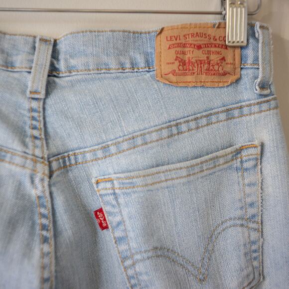 Vintage Y2K 2004 Levi's Classic Slim Stretch Crop Jeans - Picture 5 of 11